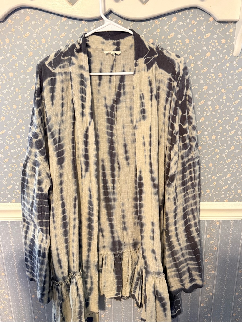 Easel Tunic Cardigan- lightweight plus size